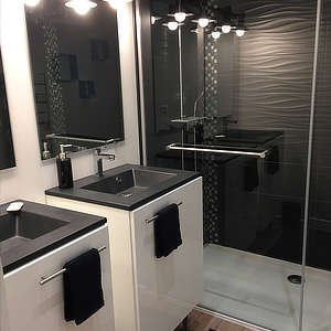 SALLE DE BAIN étage